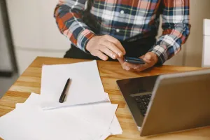 Jak uwolnić kapitał z wystawionych faktur